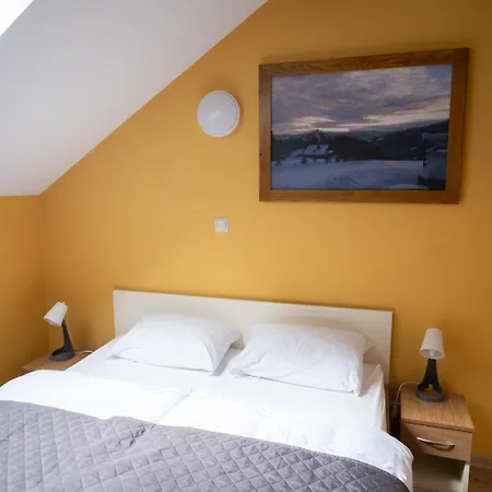 Sadowy アパート ヴィスワ